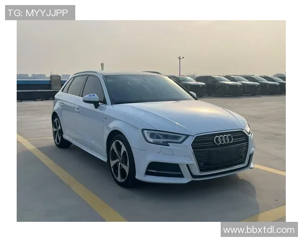 足球巨星驾驭奥迪彰显豪华品味与运动激情完美融合